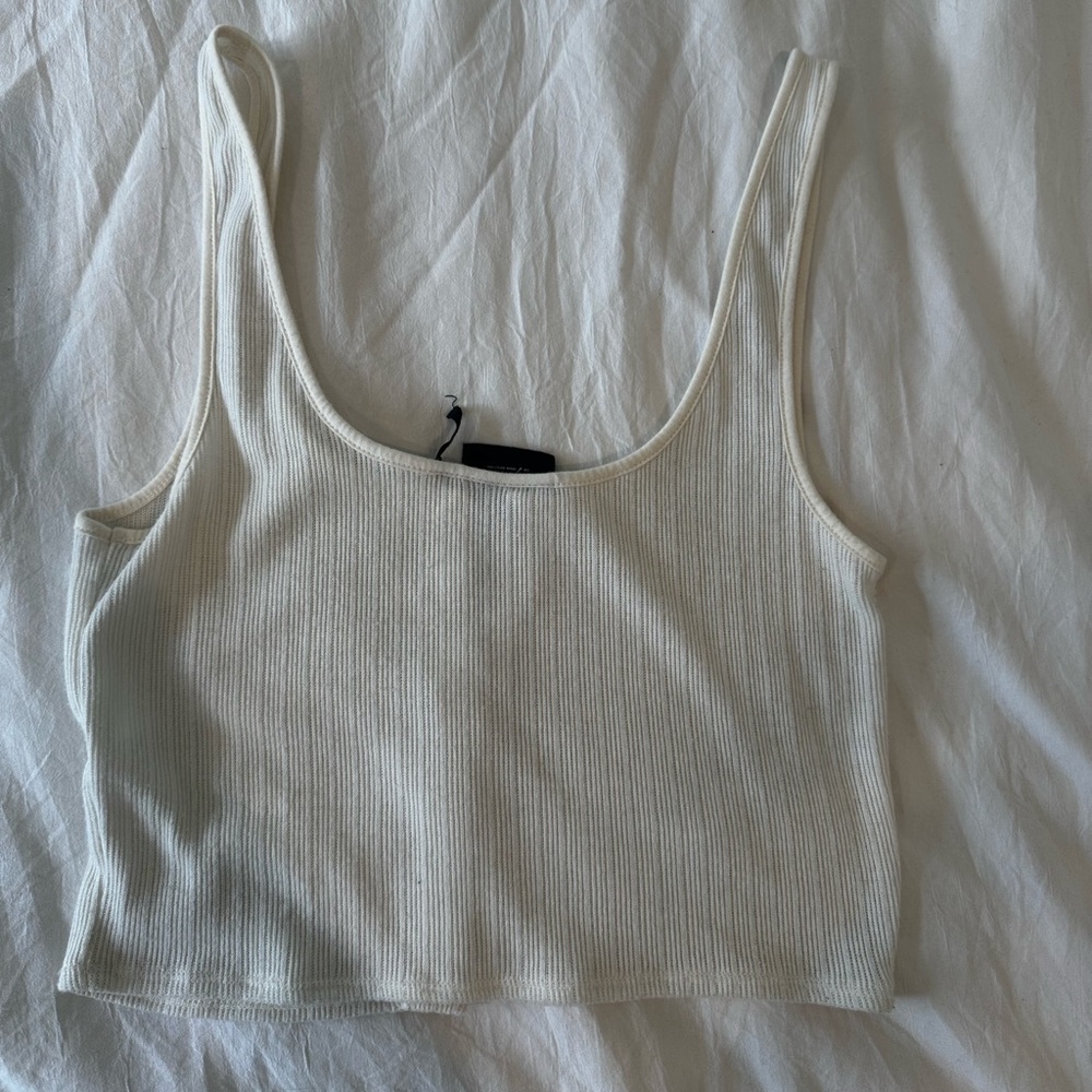 Women's Cream Button-Front Ribbed Tank Top - Picture 2 of 4